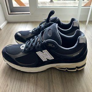 New Balance 2002R Shoes